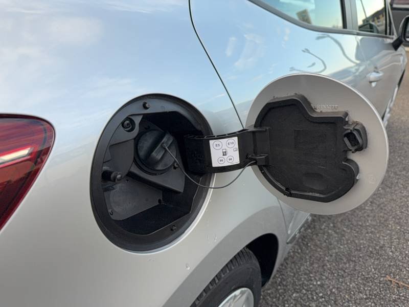 Renault Clio - Photo 17