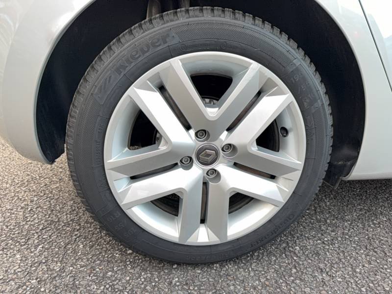Renault Clio - Photo 18