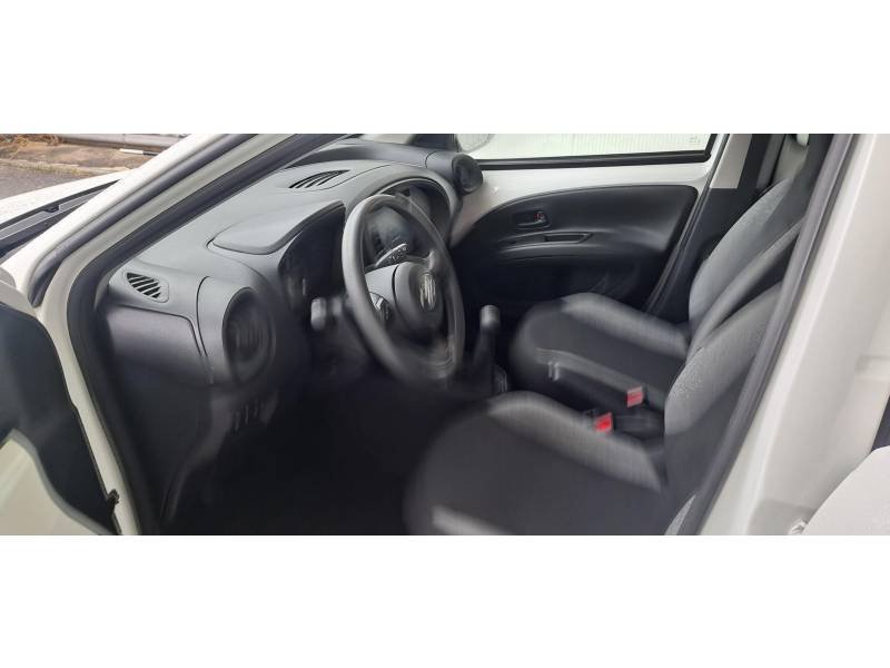 Toyota aygo x - Photo 16