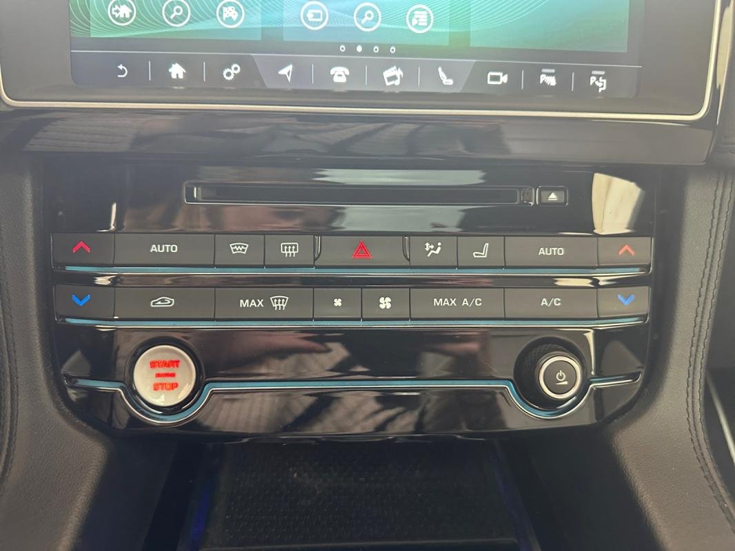 Jaguar F-Pace - Photo 13