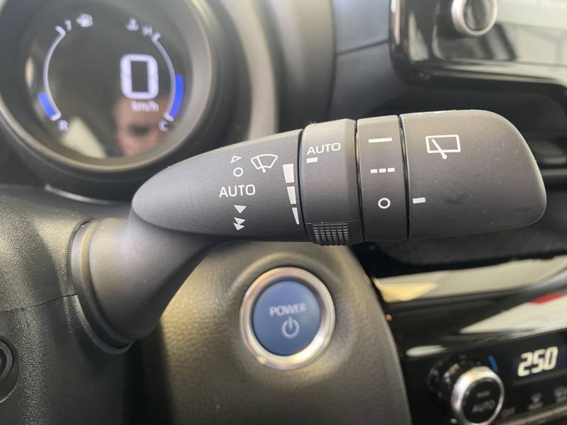 Toyota Yaris - Photo 13