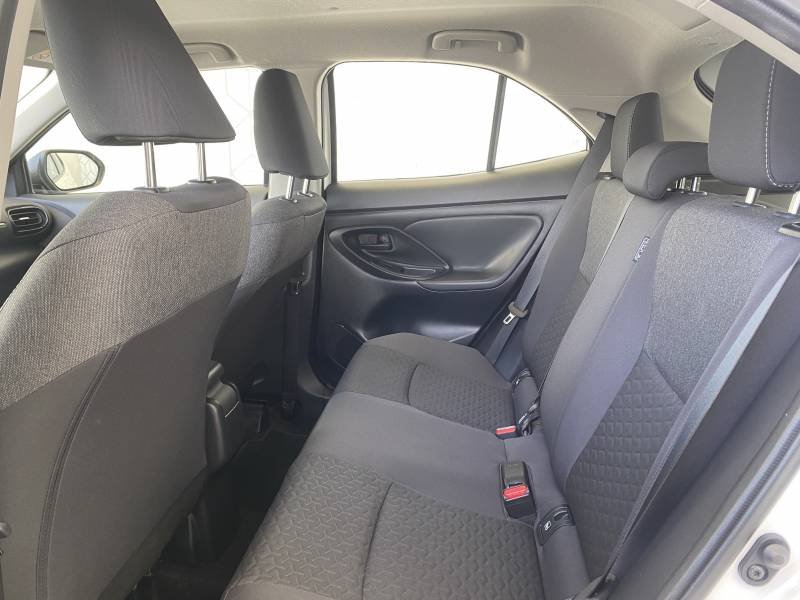 Toyota Yaris - Photo 6