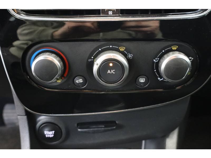 Renault Clio - Photo 22