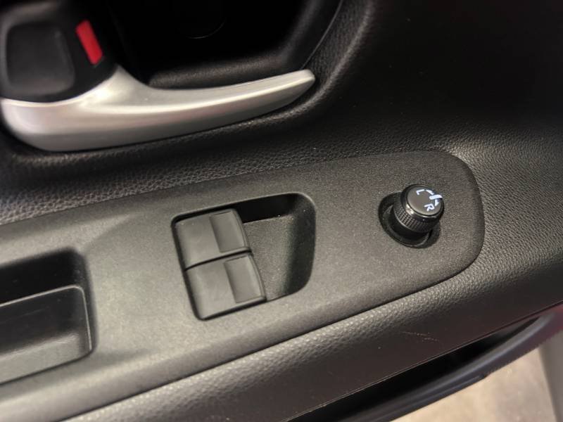 Toyota aygo x - Photo 17