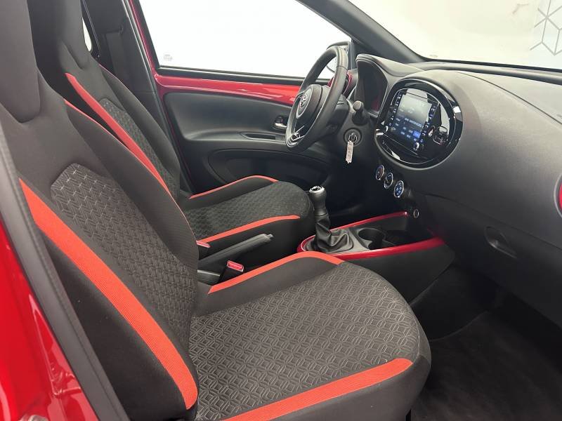 Toyota aygo x - Photo 21