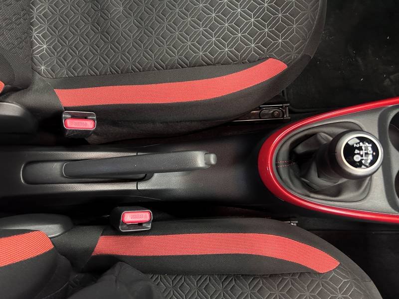 Toyota aygo x - Photo 25