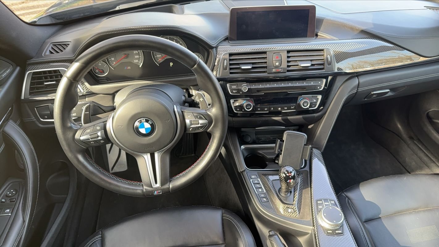 BMW M4 - Photo 11