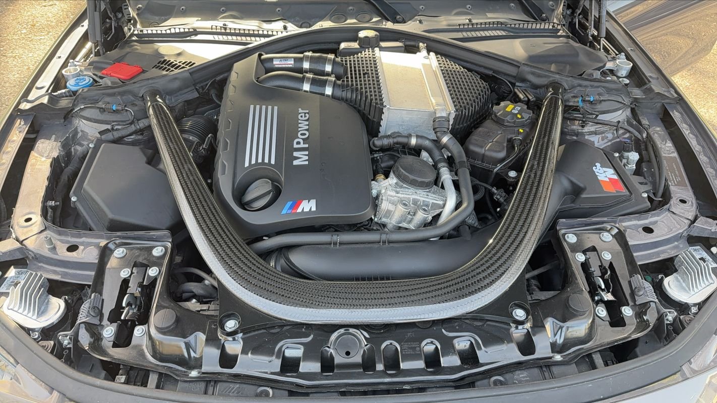 BMW M4 - Photo 15