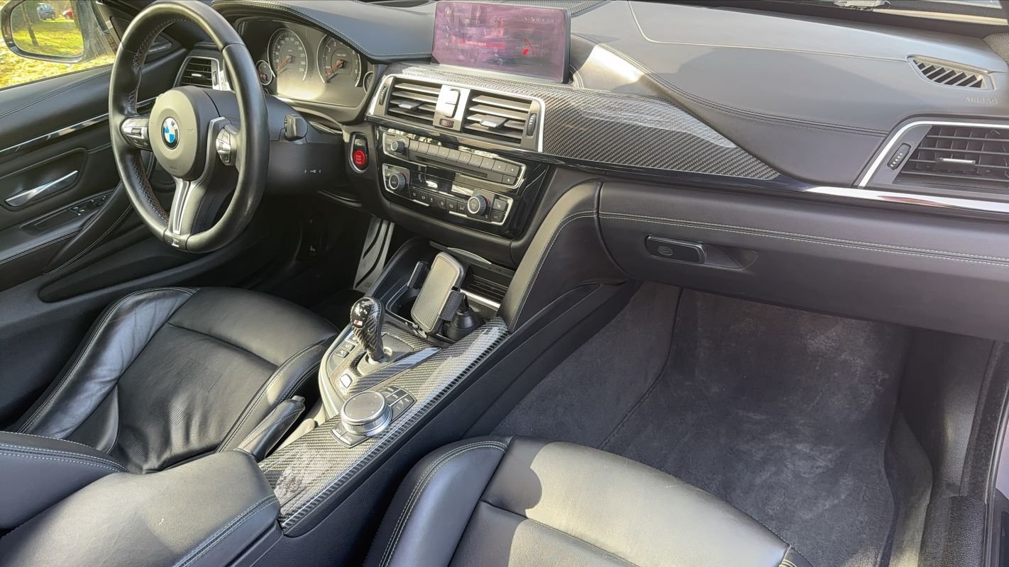 BMW M4 - Photo 10