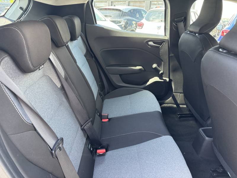 Renault Clio - Photo 19