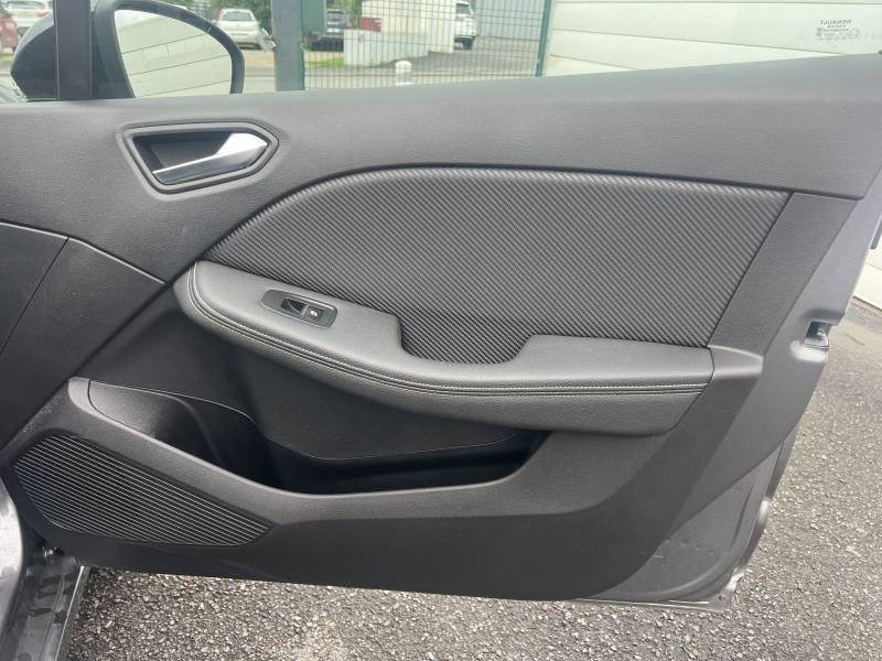 Renault Clio - Photo 17
