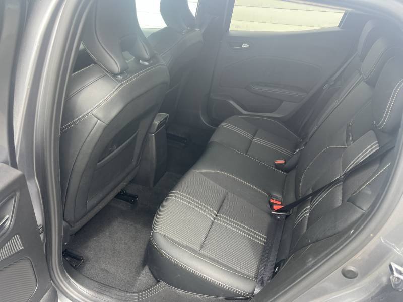 Renault Clio - Photo 24