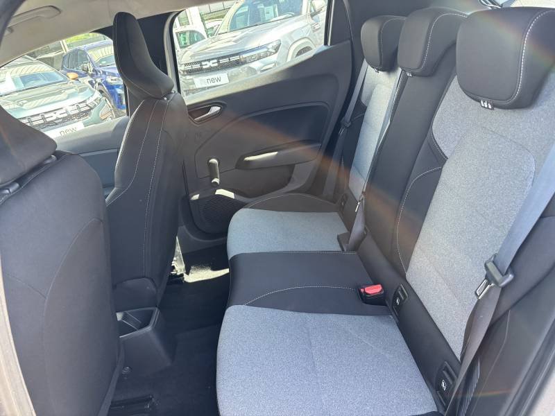 Renault Clio - Photo 26