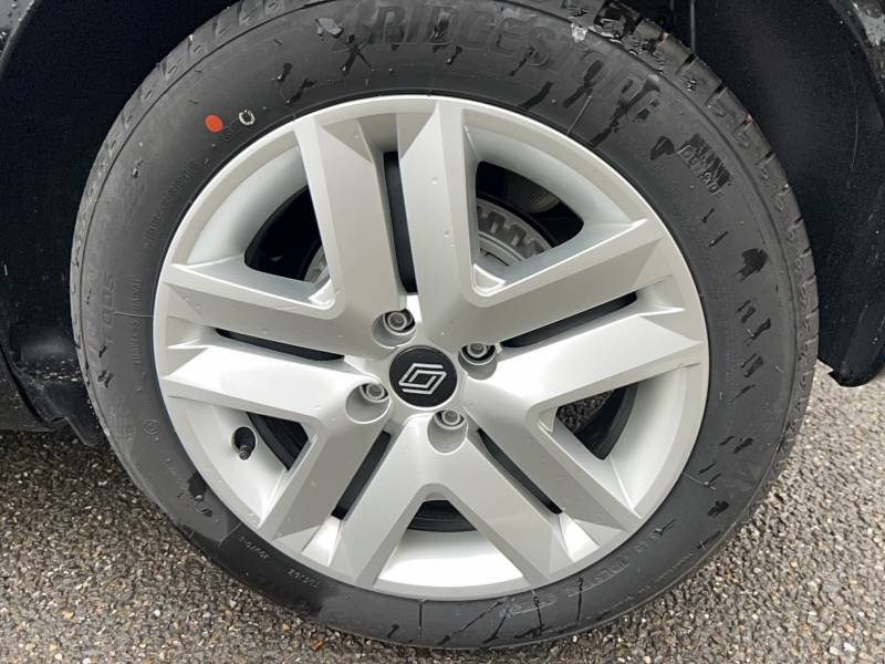 Renault Clio - Photo 24