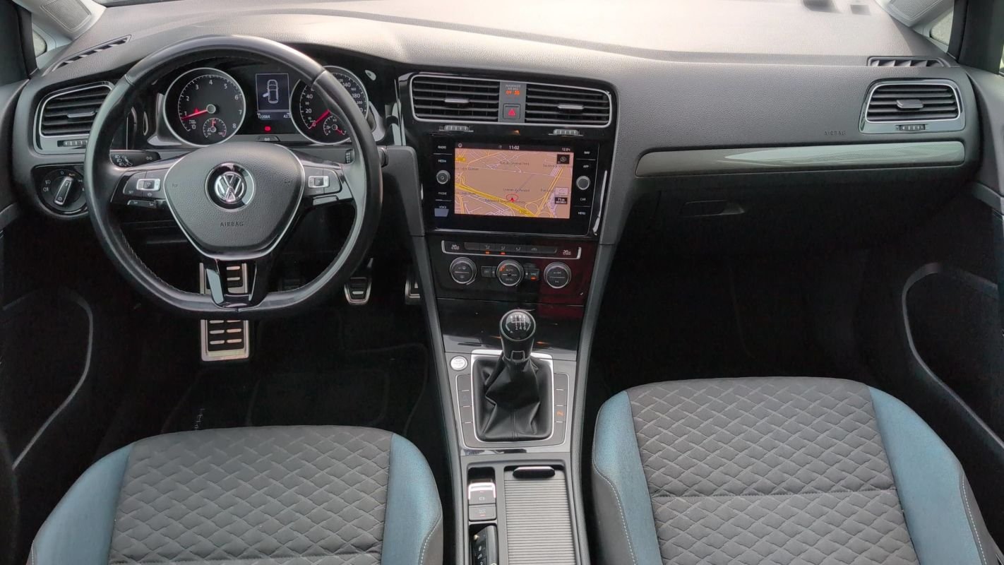 Volkswagen Golf - Photo 11