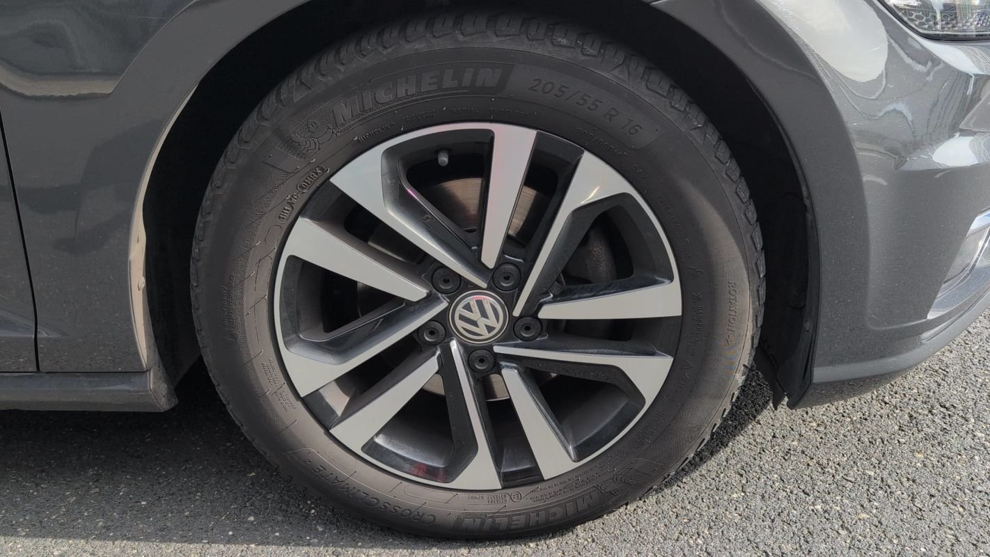 Volkswagen Golf - Photo 17