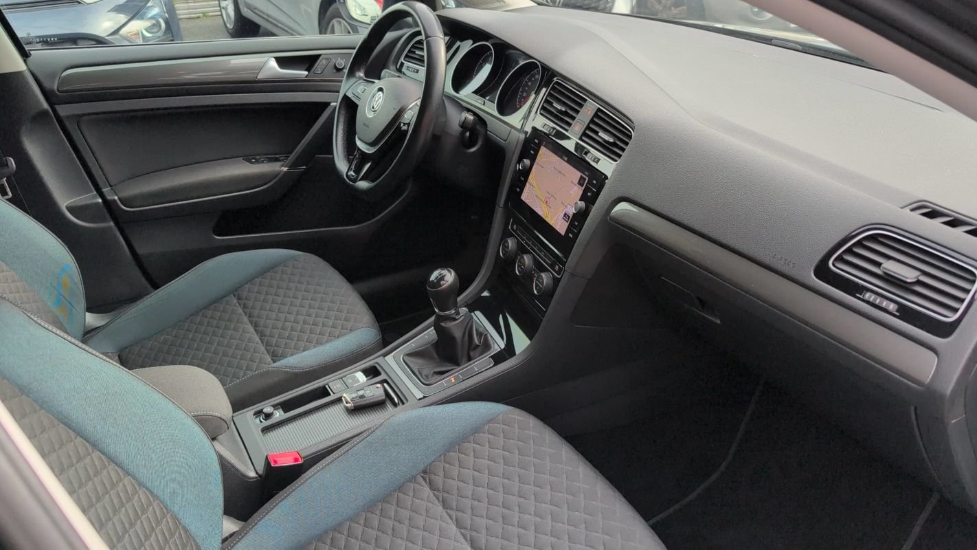 Volkswagen Golf - Photo 10