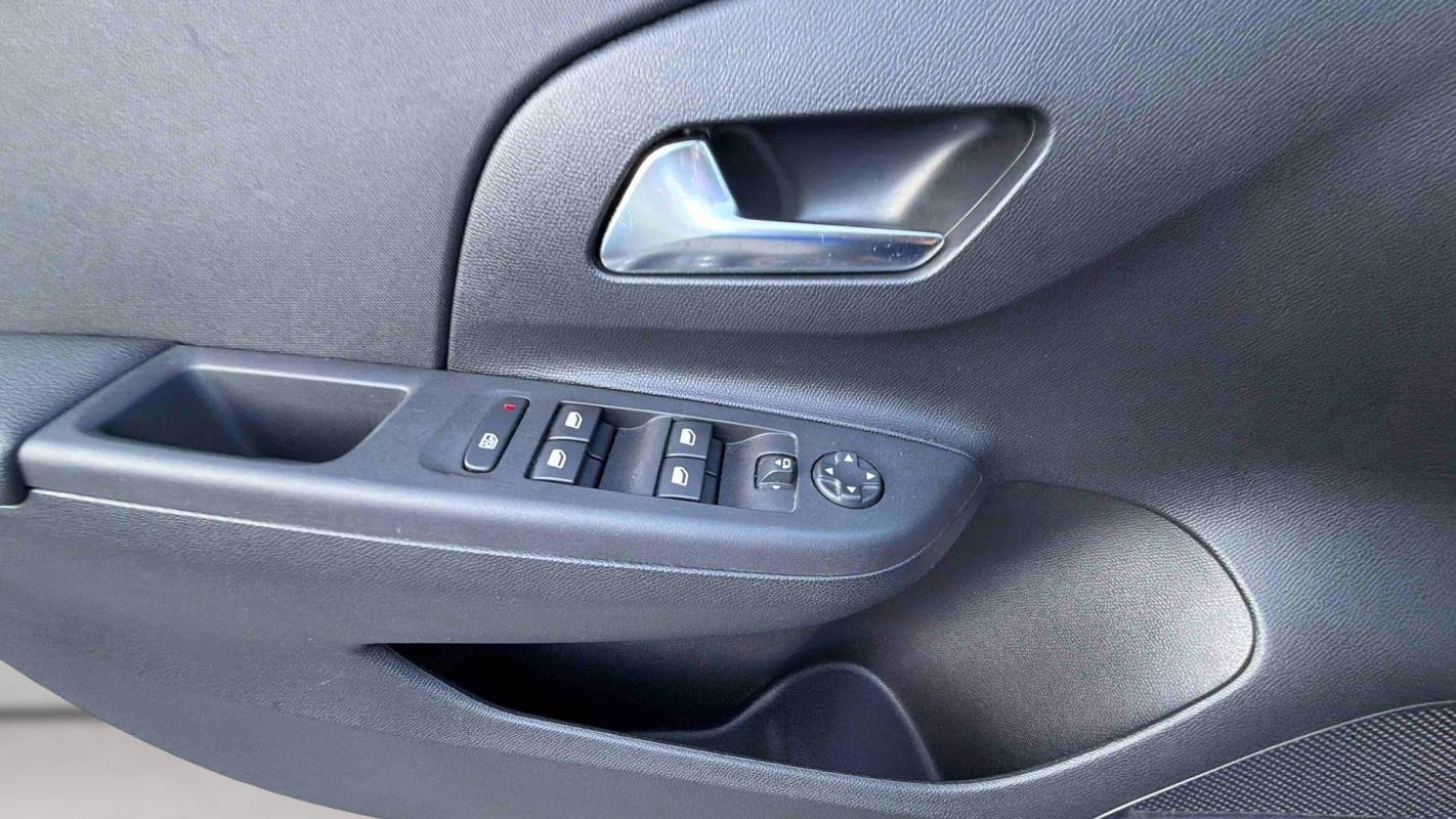 Opel Corsa - Photo 16