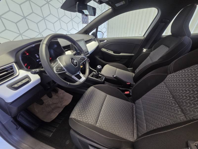 Renault Clio - Photo 27