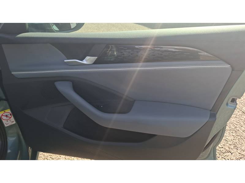 Volkswagen Passat - Photo 14