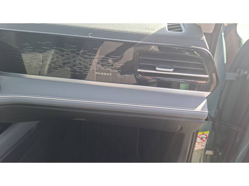 Volkswagen Passat - Photo 15