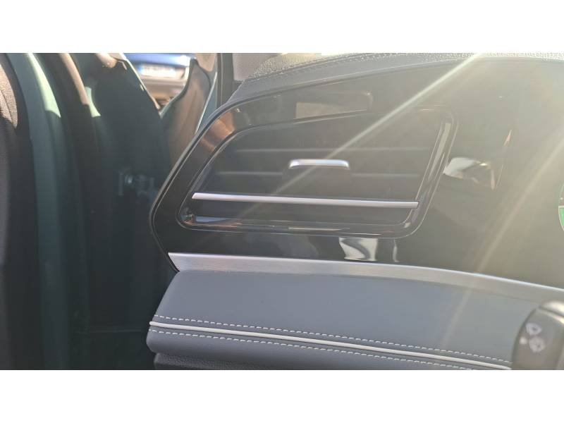 Volkswagen Passat - Photo 36