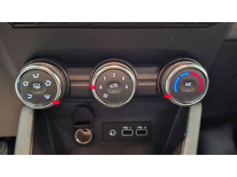 Renault Clio - Photo 21
