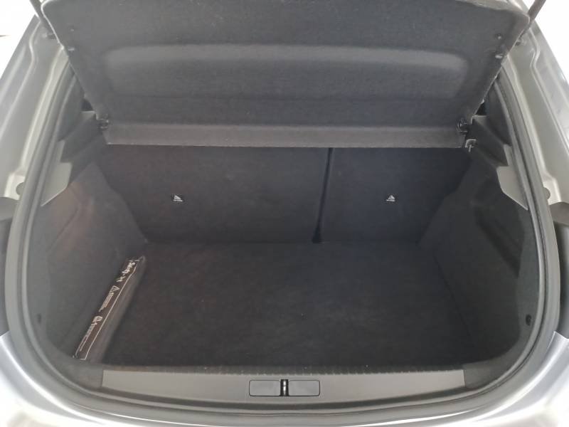 Peugeot 208 - Photo 14
