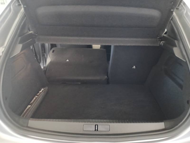 Peugeot 208 - Photo 15