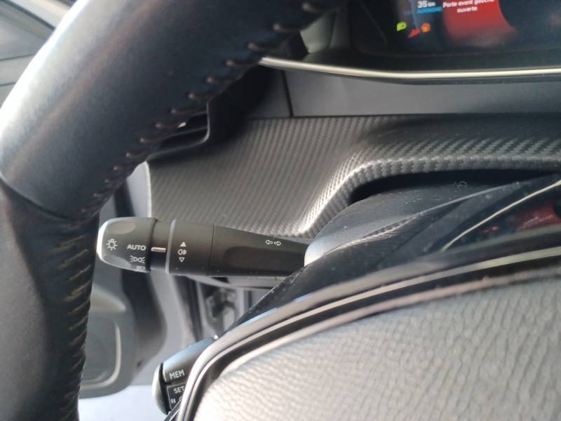 Peugeot 208 - Photo 21