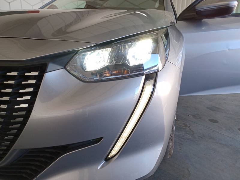 Peugeot 208 - Photo 36