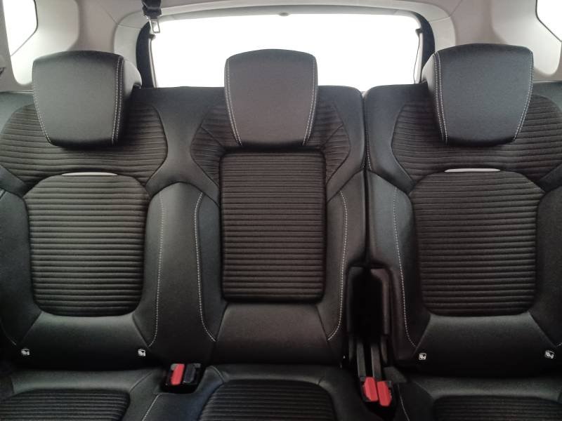 Renault Scénic - Photo 24