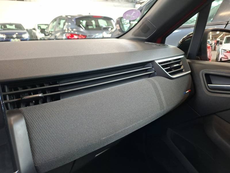 Renault Clio - Photo 24