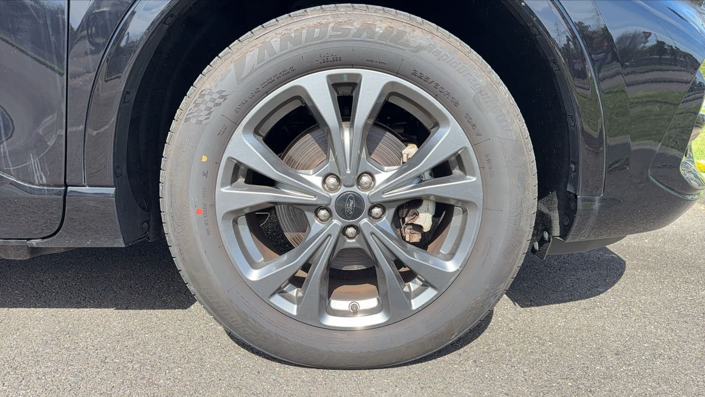 Ford Kuga - Photo 17