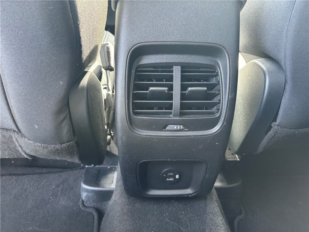 Ford Kuga - Photo 11
