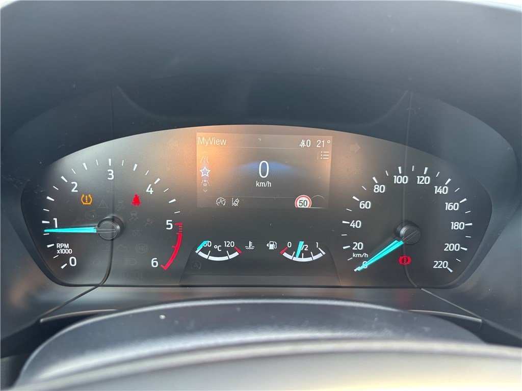Ford Kuga - Photo 14