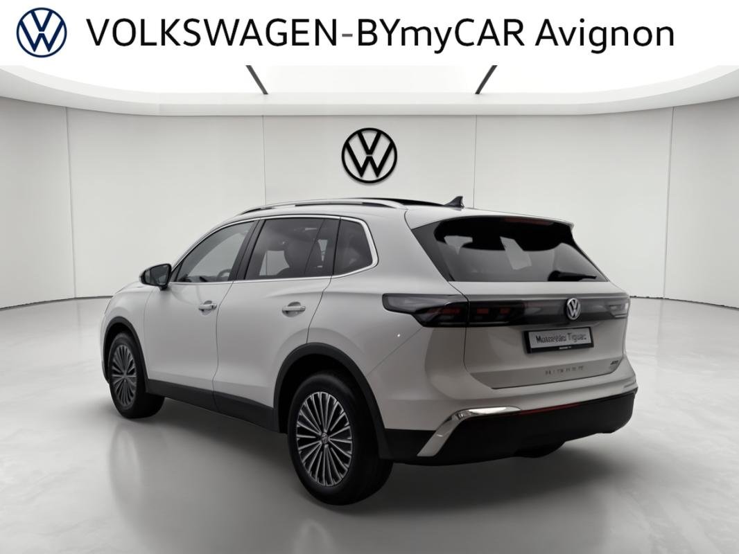 Volkswagen Tiguan - Photo 3