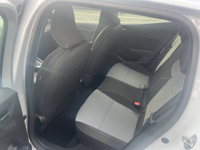 Renault Clio - Photo 22