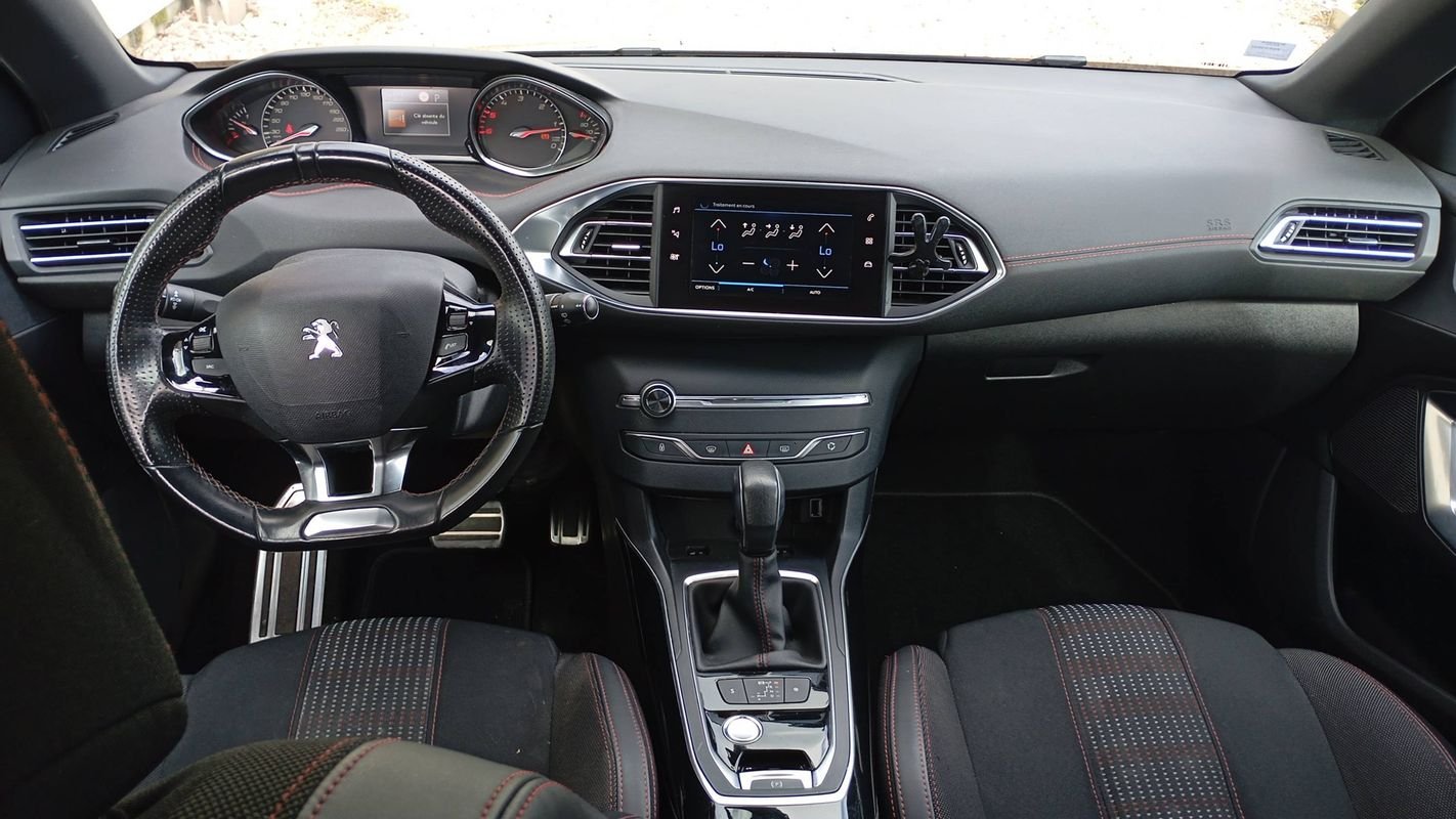 Peugeot 308 - Photo 11