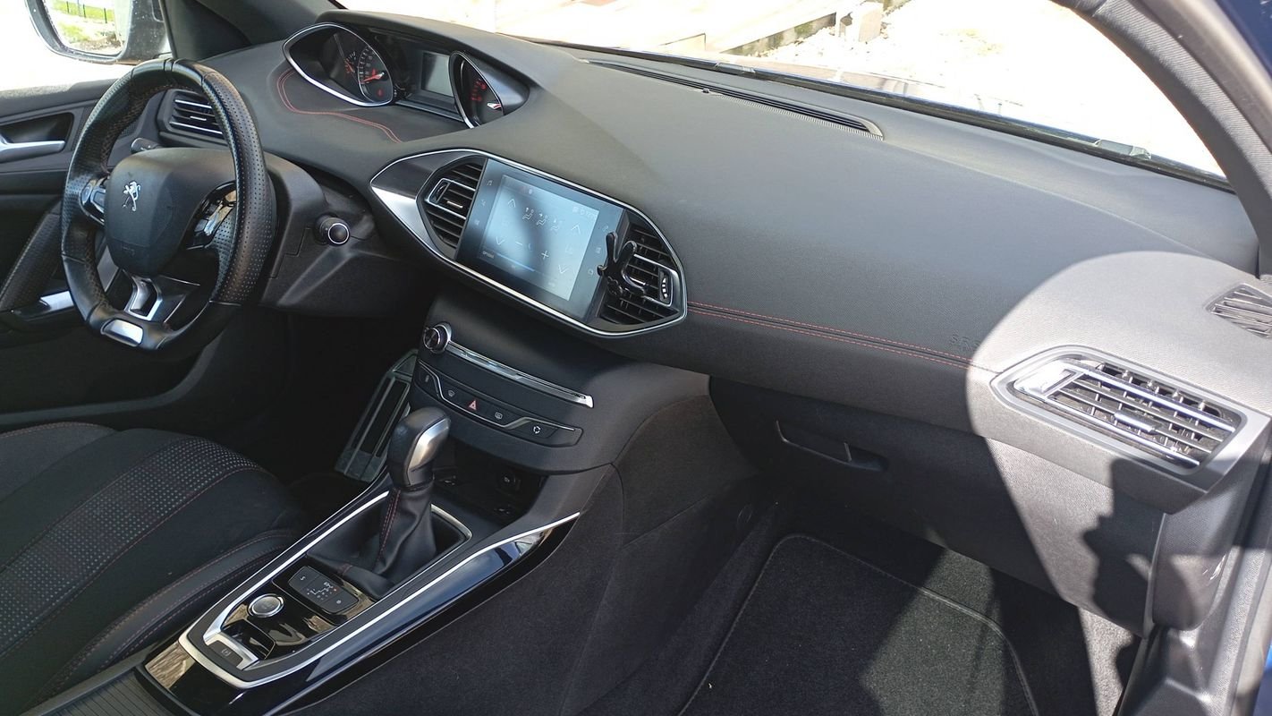 Peugeot 308 - Photo 10