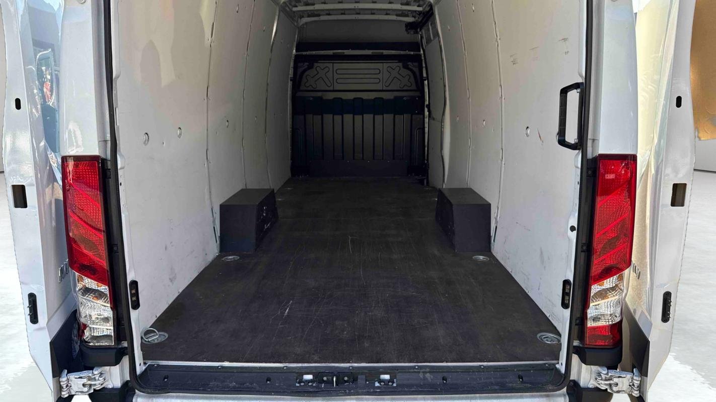 Iveco Daily - Photo 12