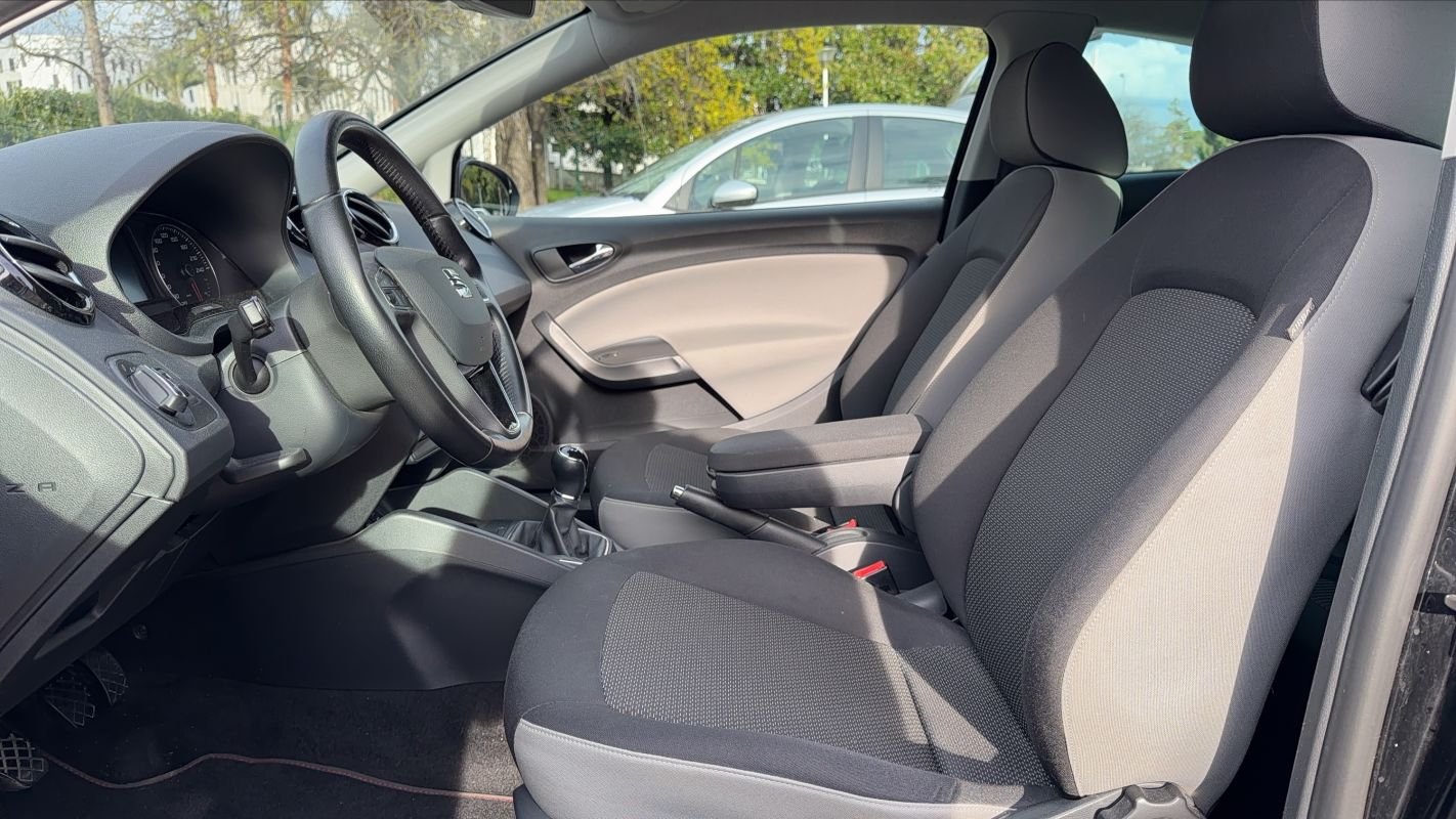 Seat Ibiza - Photo 28