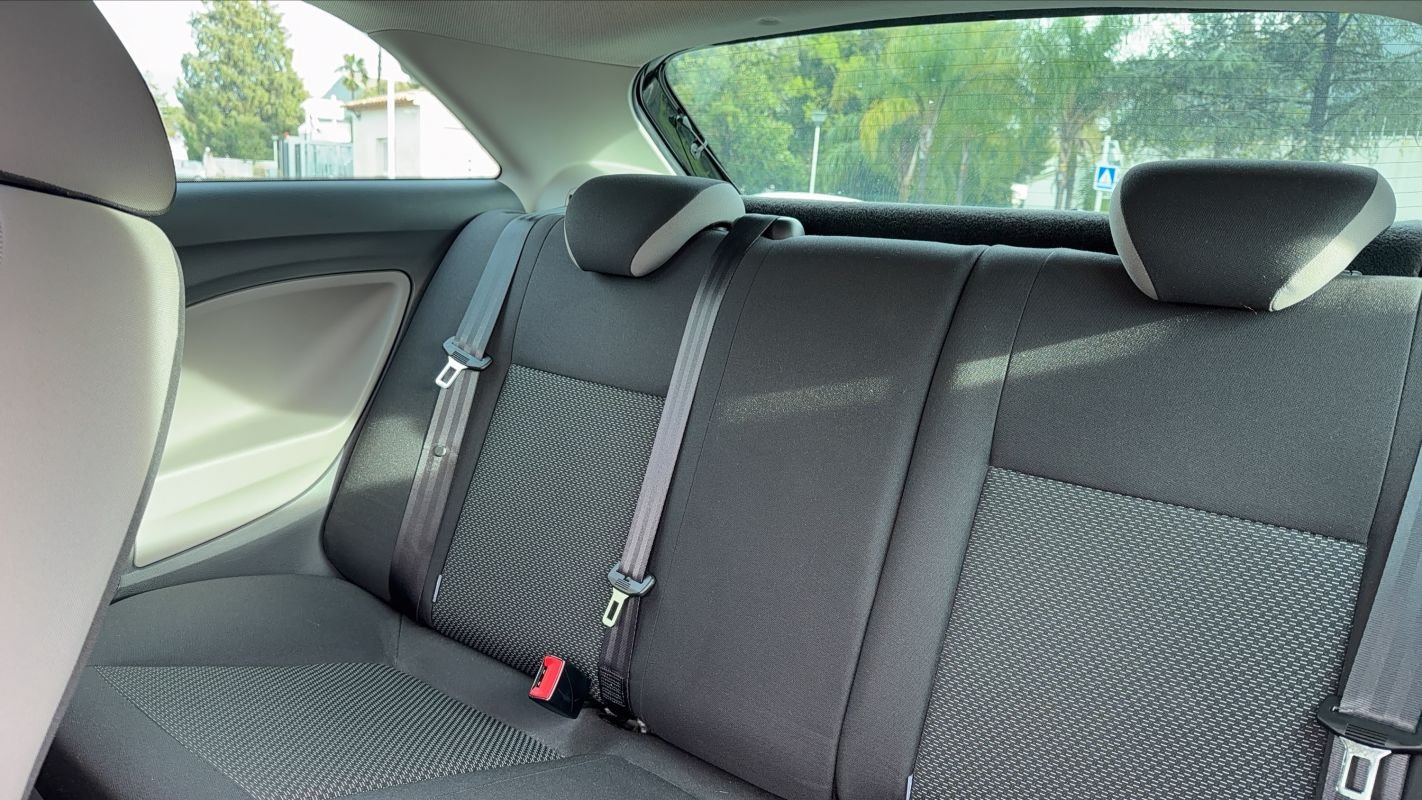 Seat Ibiza - Photo 9