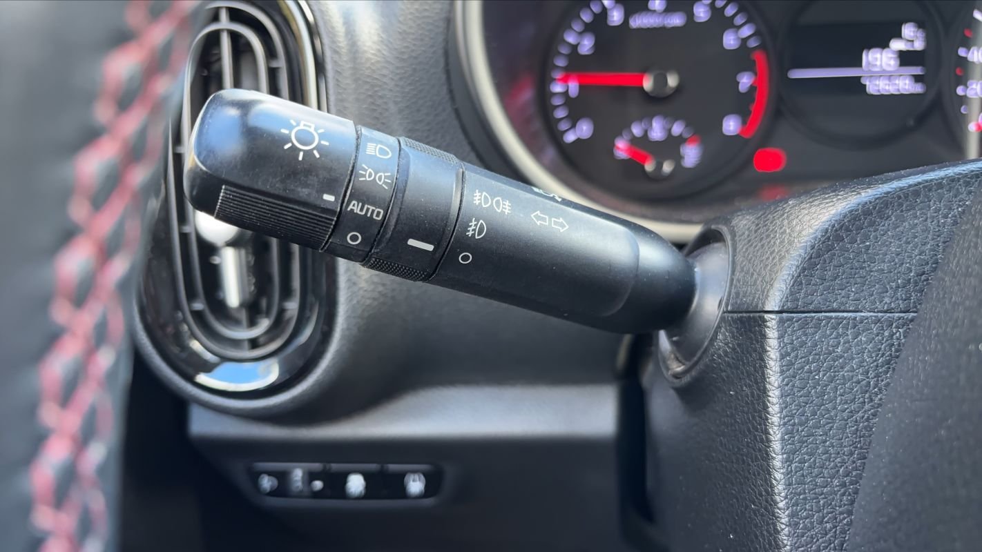 Kia Picanto - Photo 26