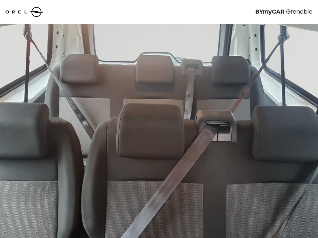 Opel Vivaro - Photo 12