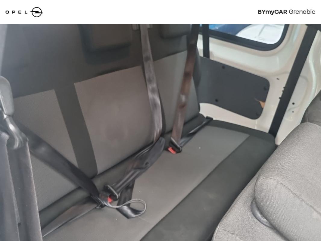 Opel Vivaro - Photo 21