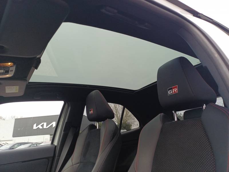 Toyota Yaris - Photo 22