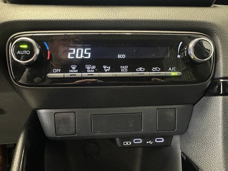 Toyota Yaris - Photo 22