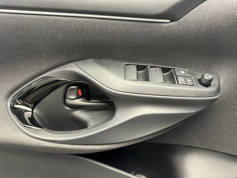 Toyota Yaris - Photo 31