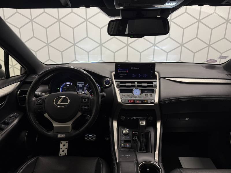Lexus NX - Photo 11